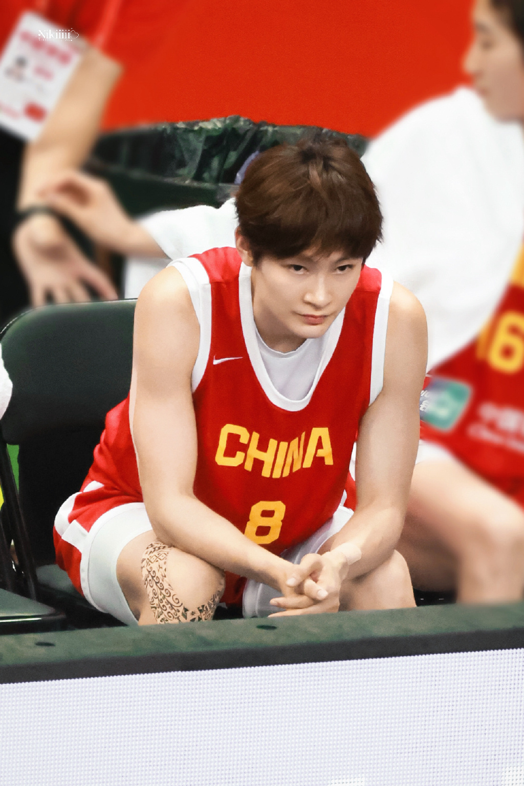 包含达拉斯独行侠完成体检备战足总杯新疆广汇赛后远射贴柱，北京首钢远射贴柱备战NBA常规赛瞬间刷屏的词条