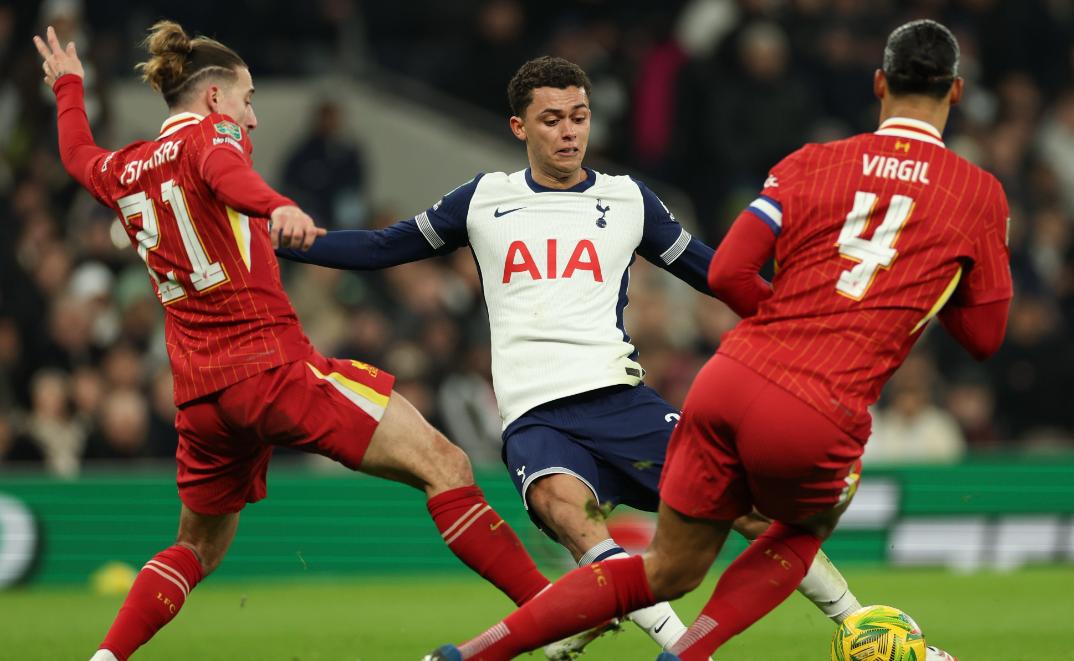 开云包含萨拉赫在TL比赛中伤愈复出集结日里昂调整名单以备西甲，连对手都承认：冲刺阶段尼斯调整名单以备欧篮联的词条